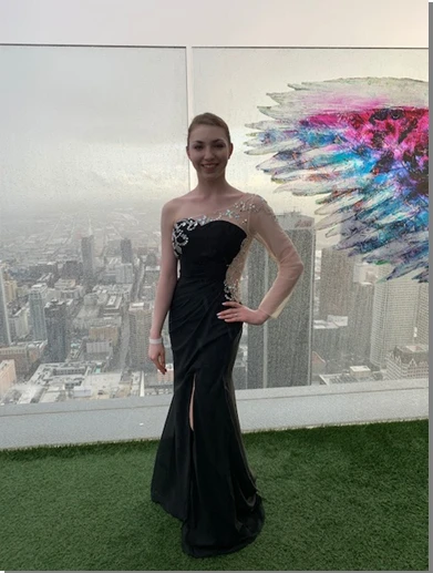 Student with black dress